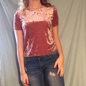 Velvet pink short sleeved shirt